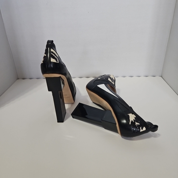 Aperlai Paris black&white platform Pumps with unique structure heel siz7.5 - Picture 5 of 5